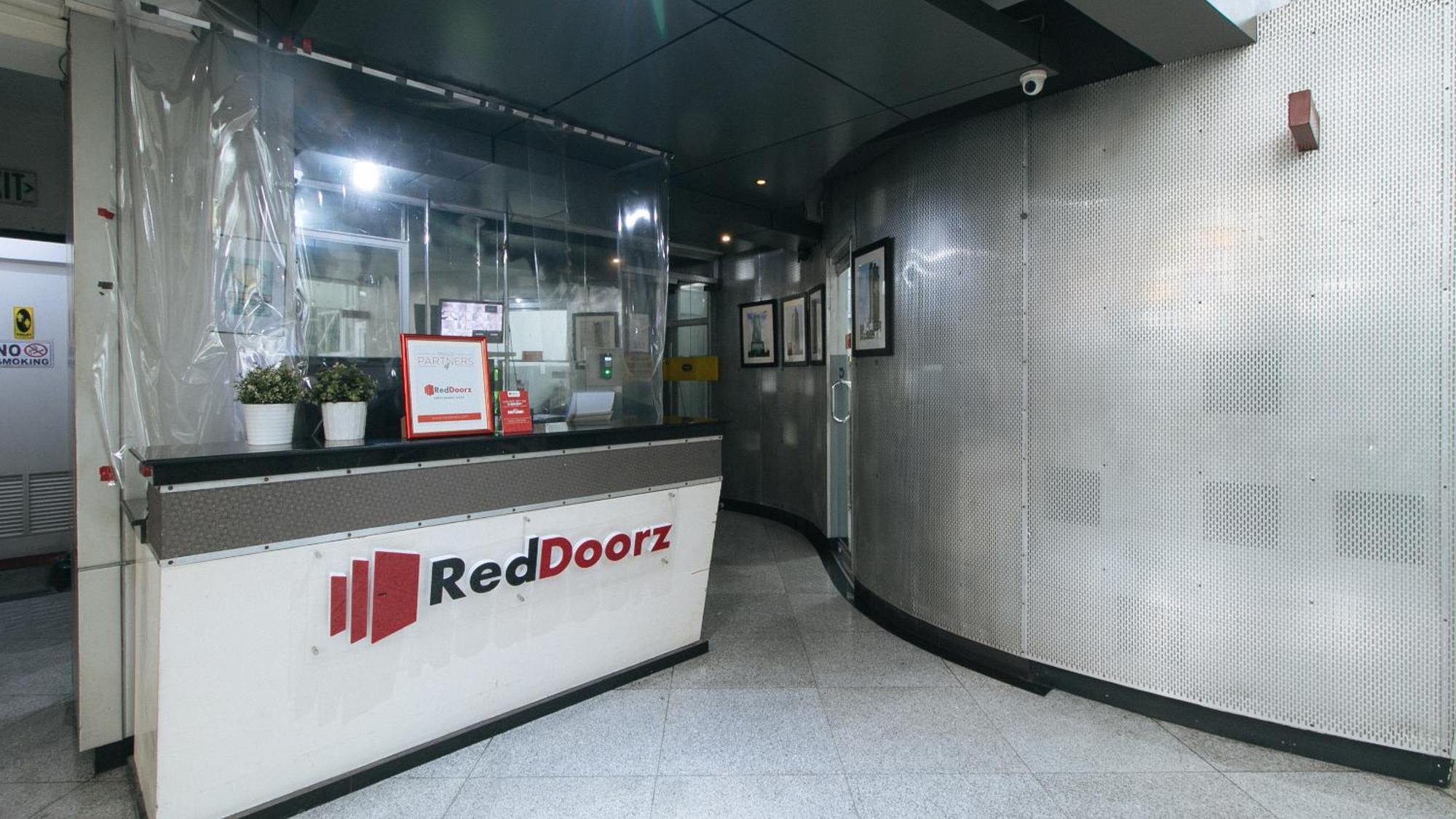 Reddoorz Plus At Banawe Кесон Сити Екстериор снимка