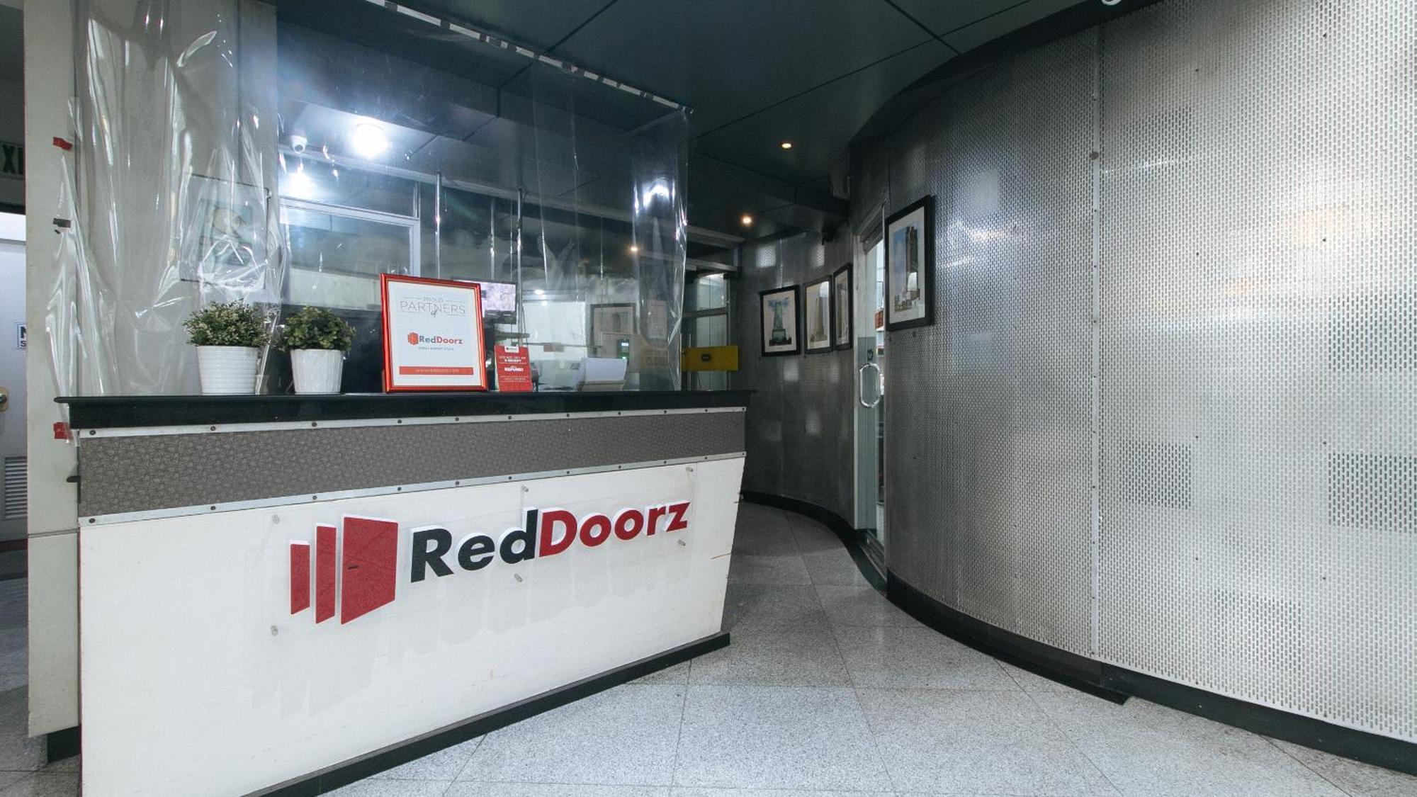 Reddoorz Plus At Banawe Кесон Сити Екстериор снимка