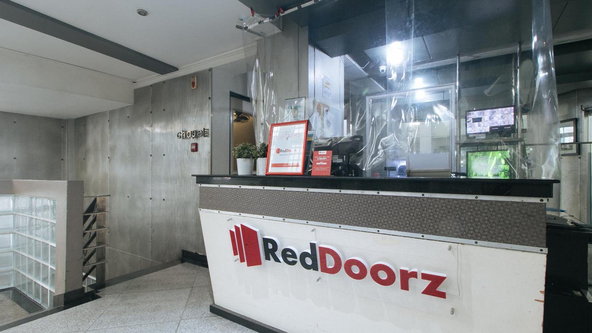 Reddoorz Plus At Banawe Кесон Сити Екстериор снимка