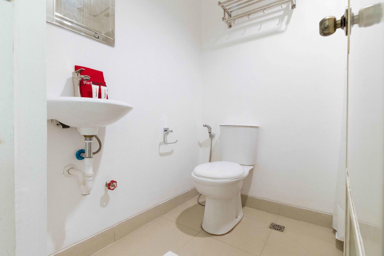 Reddoorz Plus At Banawe Кесон Сити Екстериор снимка