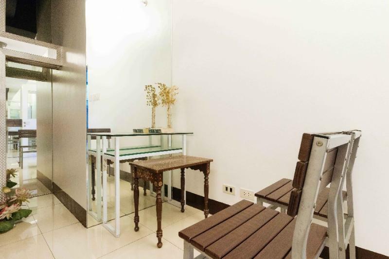 Reddoorz Plus At Banawe Кесон Сити Екстериор снимка